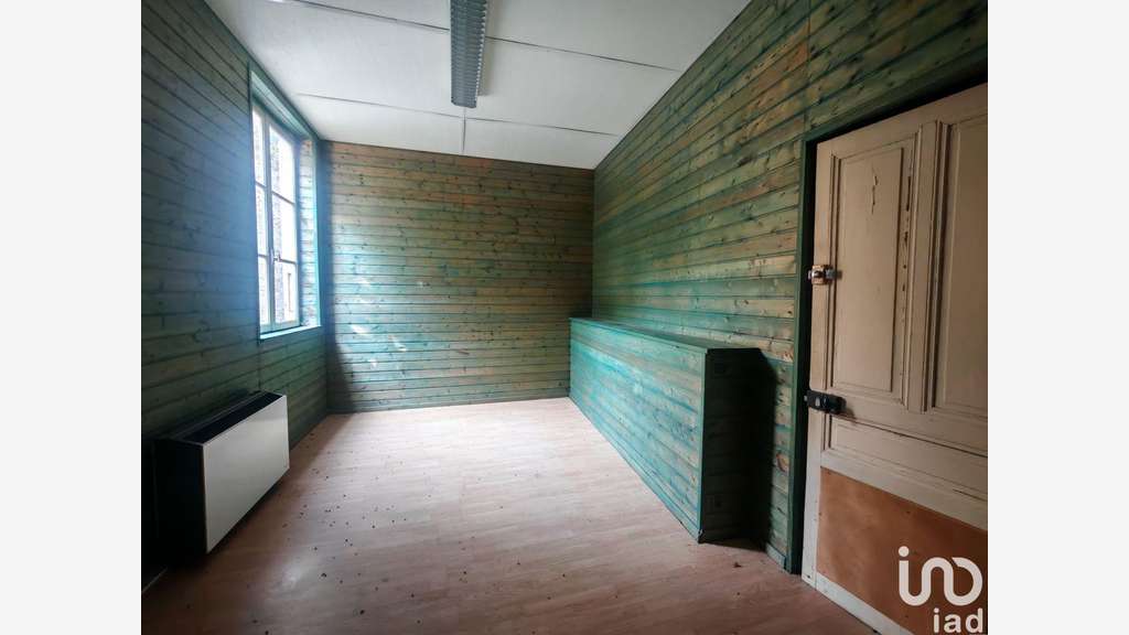 Bureau à Largentière