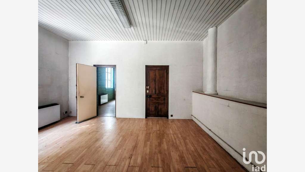 Bureau à Largentière