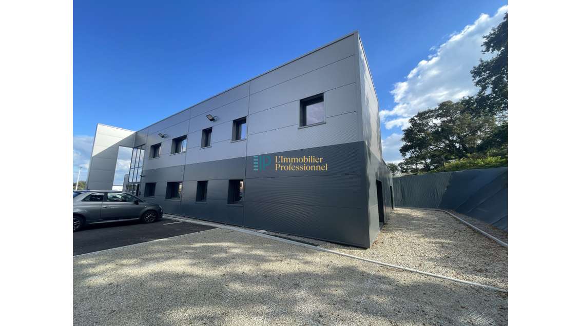 A louer bureaux 216m² divisibles à Larmor-Plage