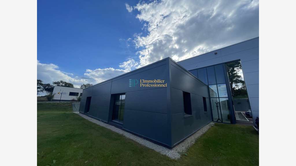 A louer bureaux 107m² avec terrasse à Larmor-Plage