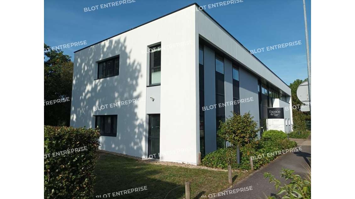 A louer bureaux 100m² cadre agréable Larmor-Plage