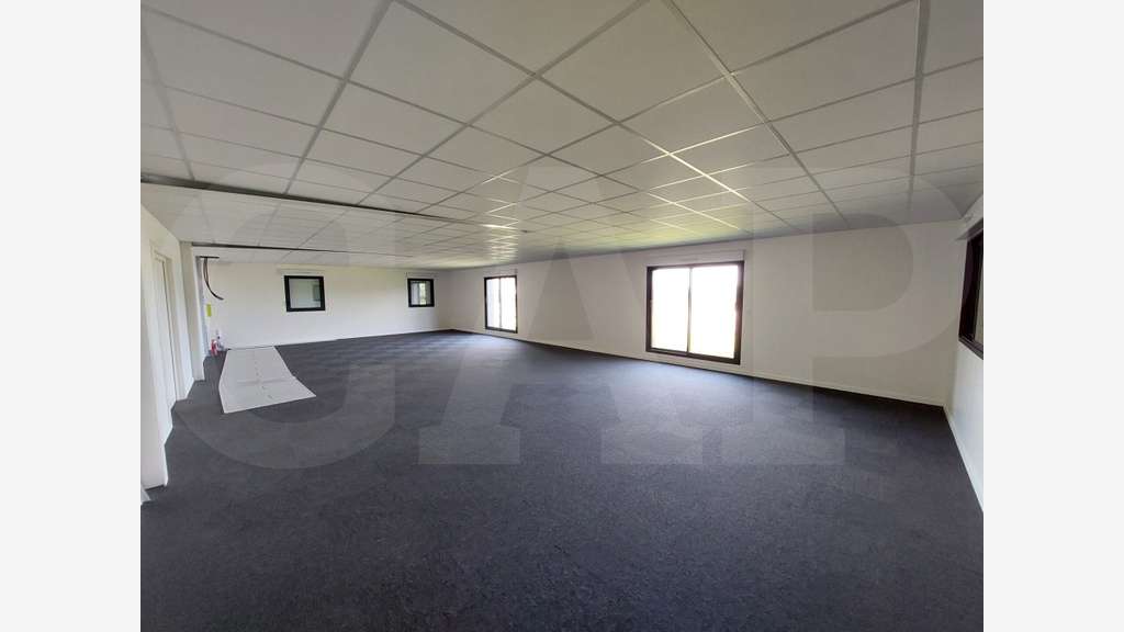 A louer bureaux neufs 107m² à Larmor-Plage