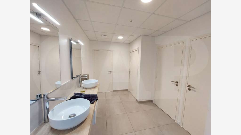 A louer bureaux neufs 107m² à Larmor-Plage