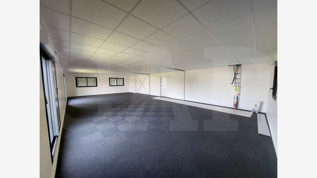 A louer bureaux neufs 107m² à Larmor-Plage