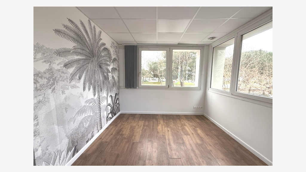 bureaux 320m² divisible à louer à Boirargues