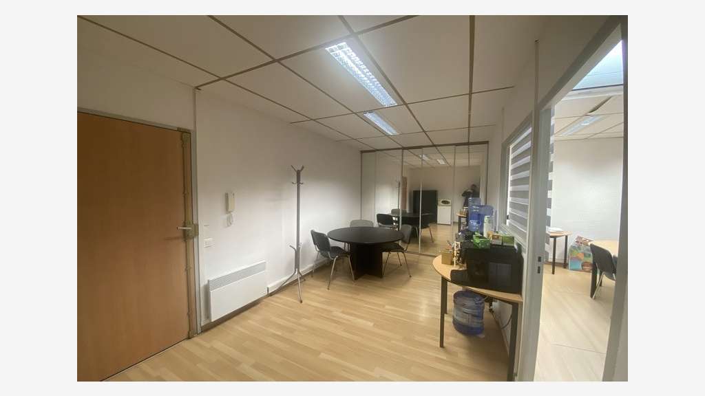Bureaux 63m² R+1 à louer à Lattes