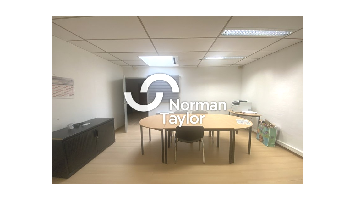Bureaux 63m² R+1 à louer à Lattes