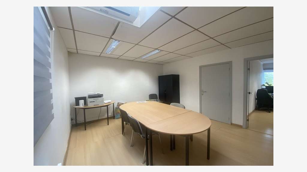 Bureaux 63m² R+1 à louer à Lattes