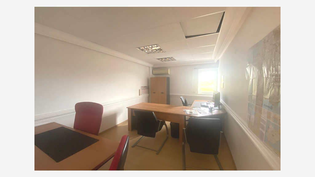 Bureaux 63m² R+1 à louer à Lattes