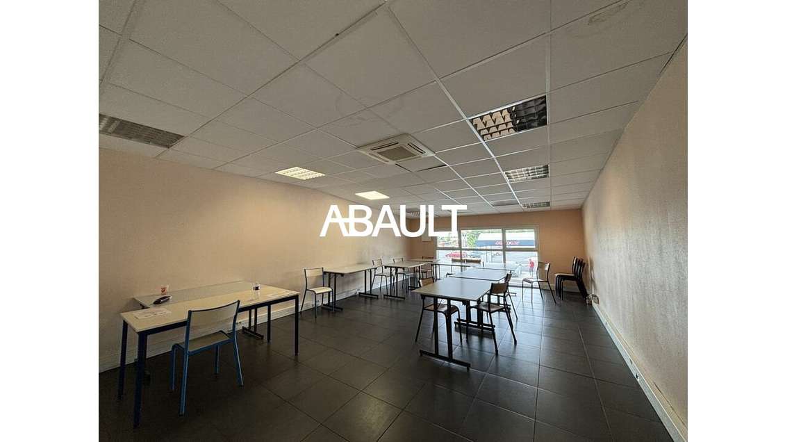 Plateau de bureaux 500m² à louer à Launaguet 