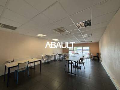 Plateau de bureaux 500m² à louer à Launaguet