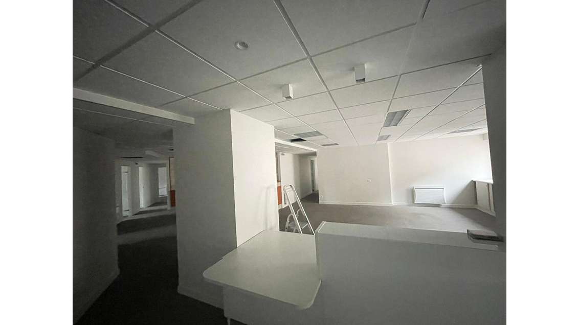 A louer plateau de bureaux 285m² prox gare à Laval