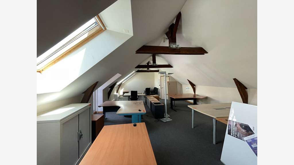A louer bureaux divisibles à partir de 10m² Laval