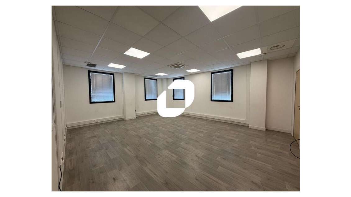 A louer Bureaux 226m² Le blanc mesnil