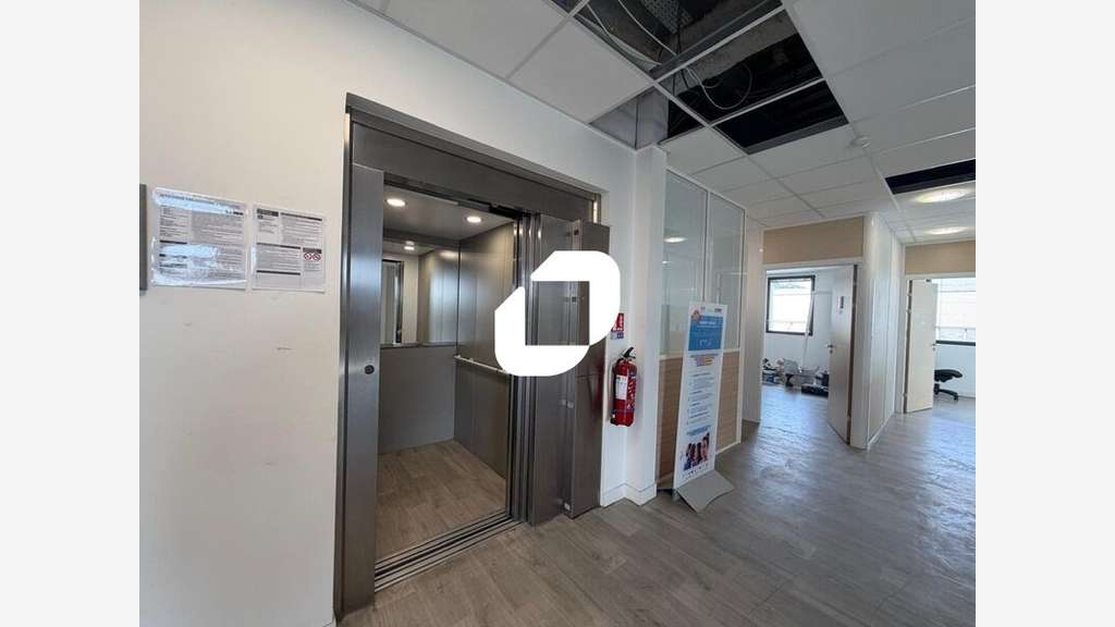 A louer Bureaux 226m² Le blanc mesnil