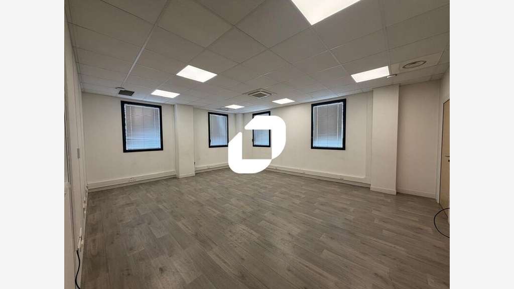 A louer Bureaux 226m² Le blanc mesnil