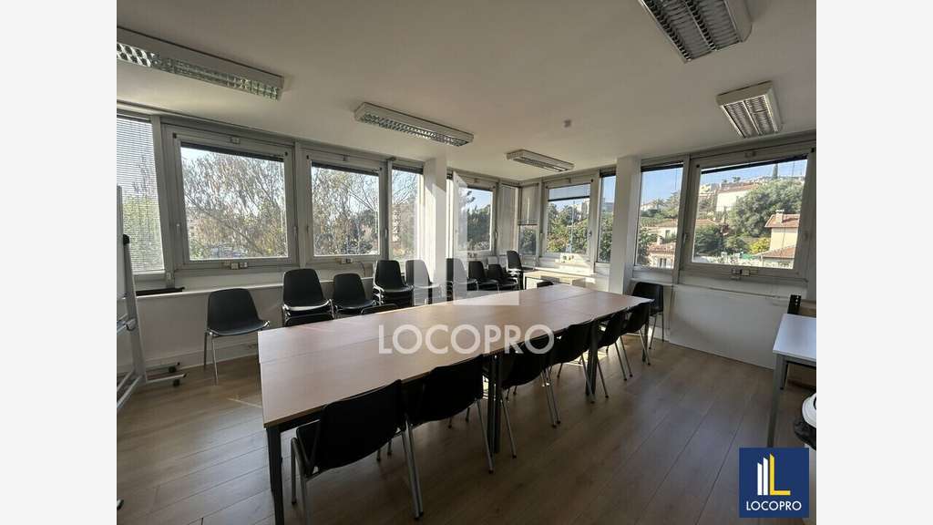 Bureaux 280m² à louer Av du Campon au Cannet