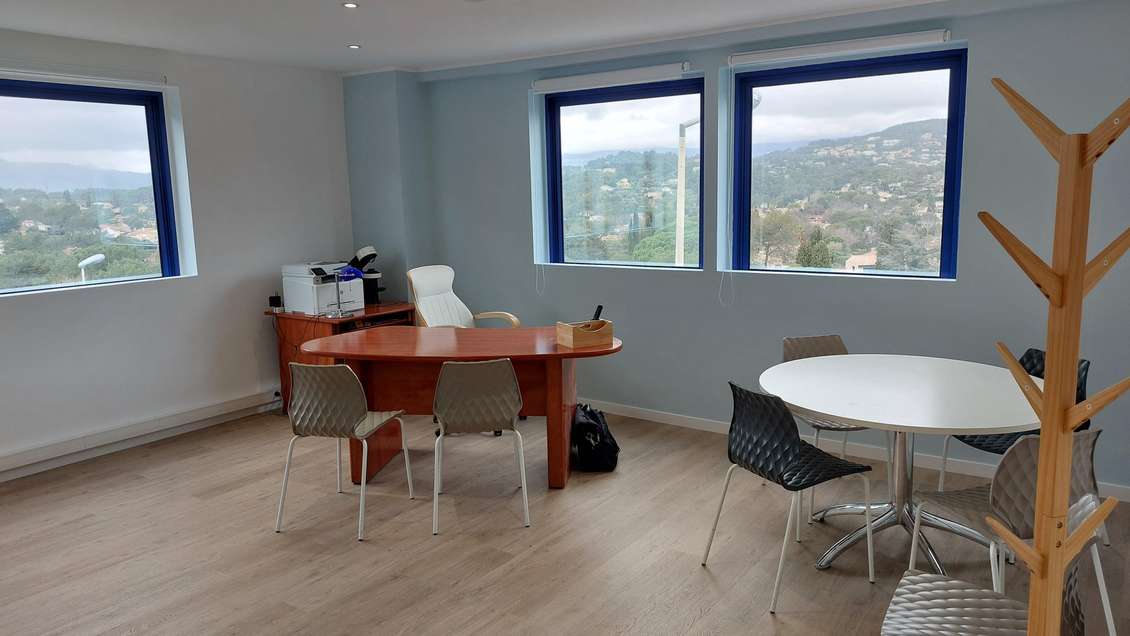 A louer bureaux refait à neuf Le Cannet Caneopole