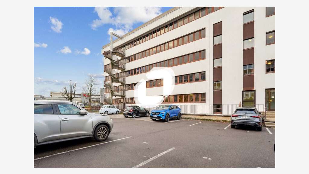 A louer Bureaux 129m² Le chesnay