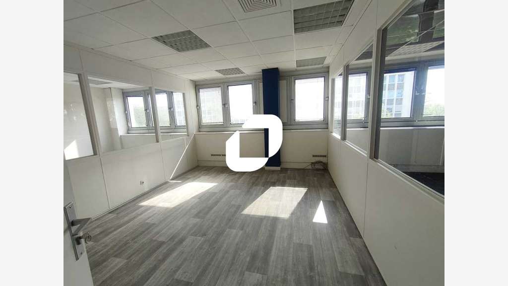 A louer Bureaux 129m² Le chesnay