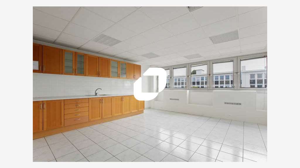 A louer Bureaux 448m² Le chesnay