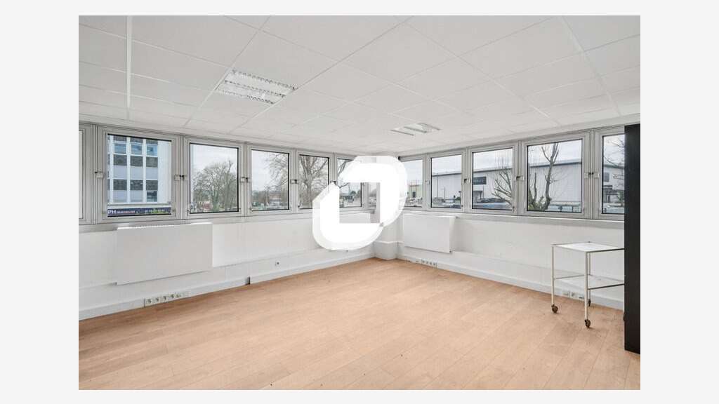 A louer Bureaux 185m² Le chesnay