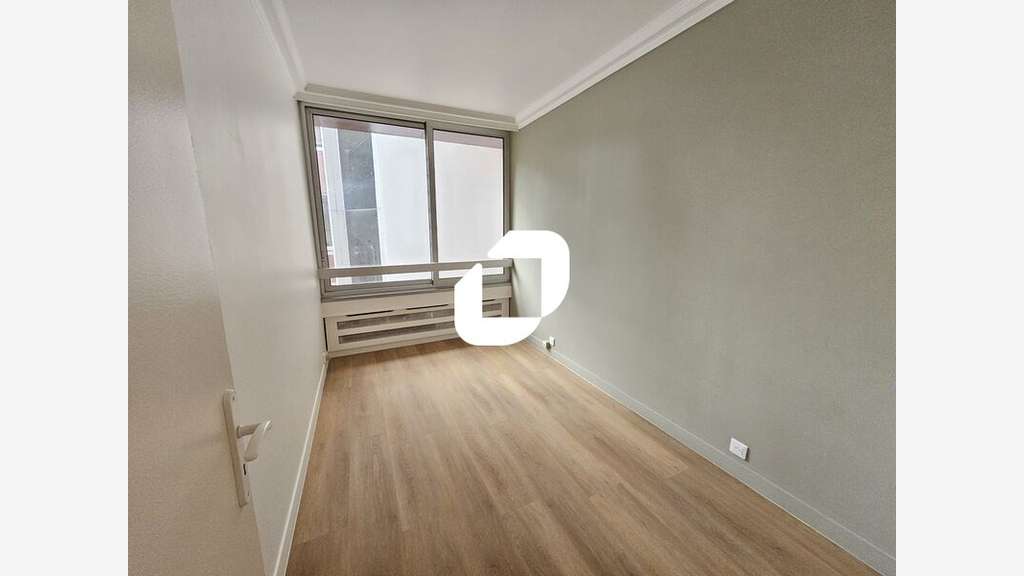 A louer Bureaux 81m² Le chesnay