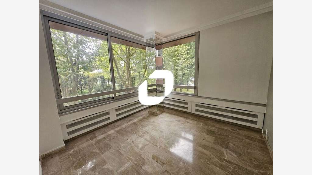 A louer Bureaux 81m² Le chesnay