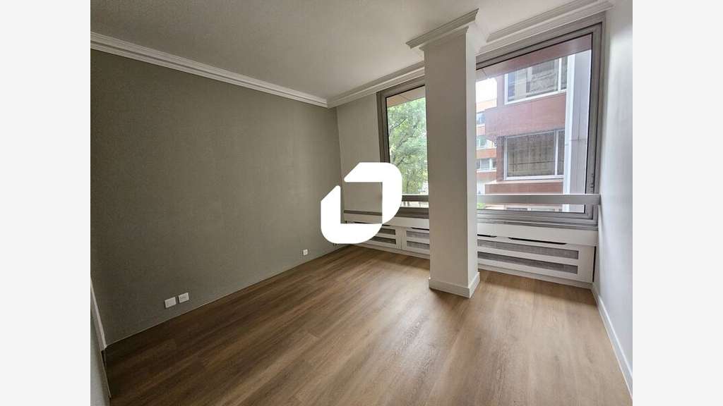 A louer Bureaux 81m² Le chesnay
