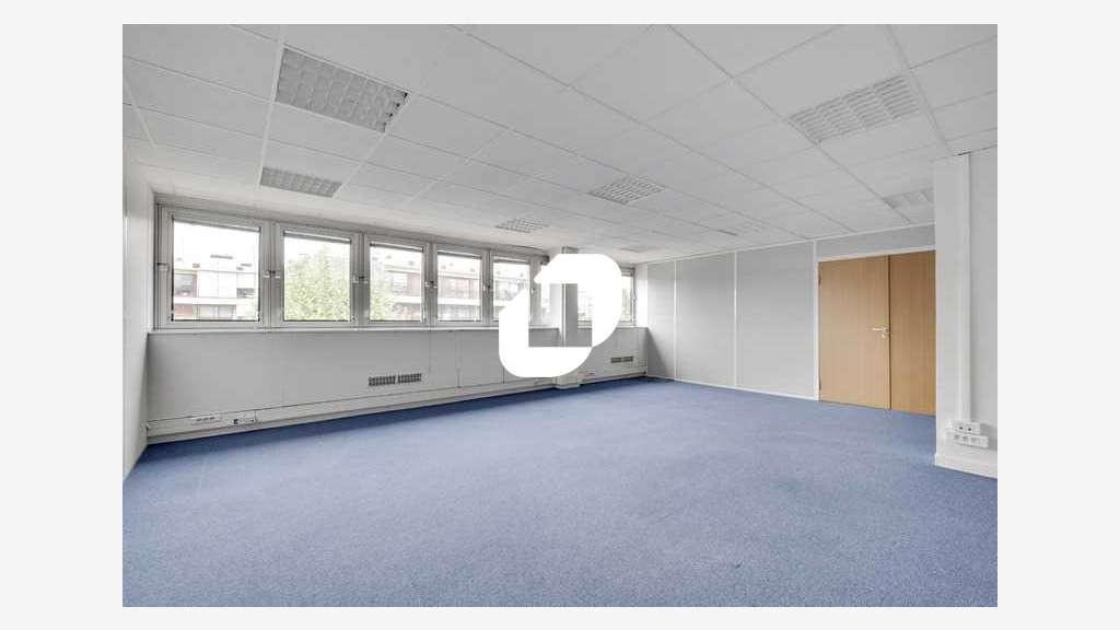 A louer Bureaux 448m² Le chesnay