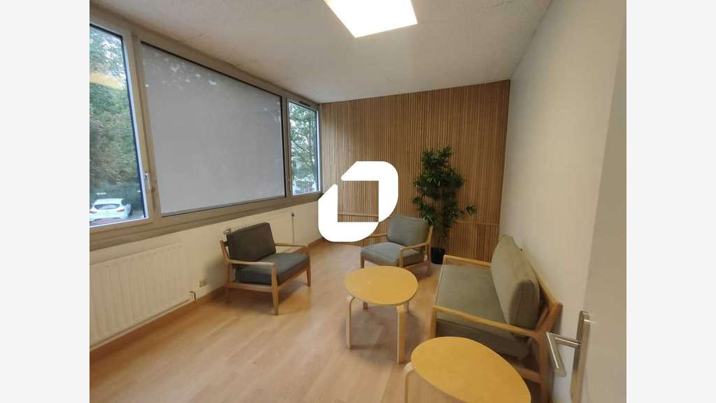 A louer Bureaux 80m² Le chesnay