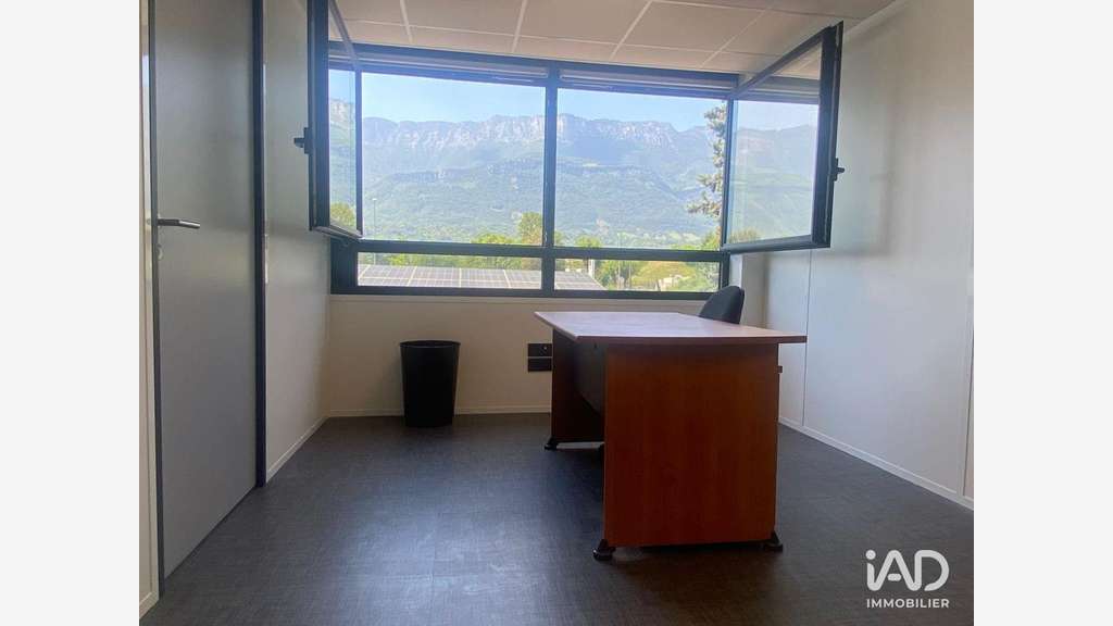 A louer bureaux modulables de 25m² au Cheylas