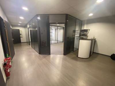 A louer bureaux lumineux de 73m² au Coudray