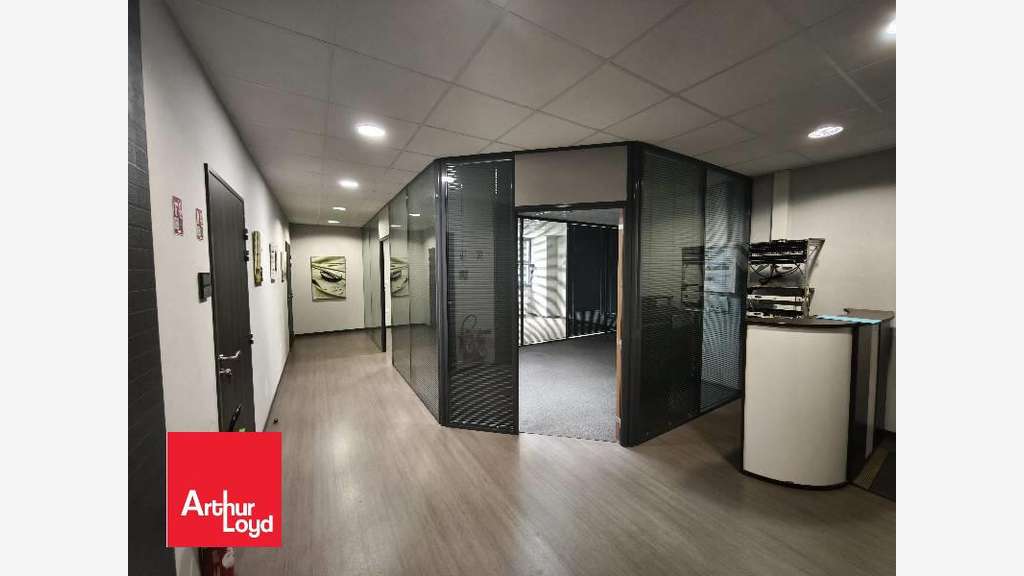 A louer local 73m² R+1 avec ascenseur sur Chartres
