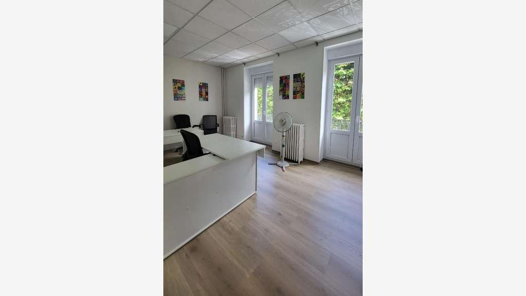 A louer bureaux de 13 à 73m² au Creusot