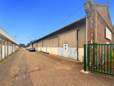 Location Locaux d'activités - Entrepôts au Creusot