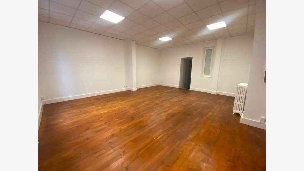 À louer bureaux 115m² angle de Boulevard au Havre