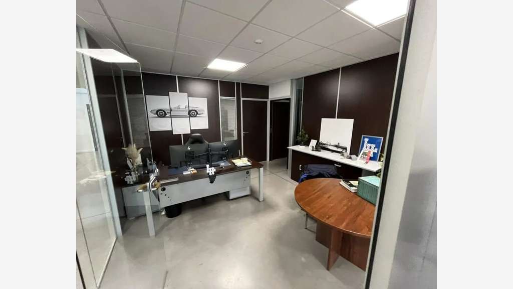 À louer bureaux 400m² au Havre zone d'activité