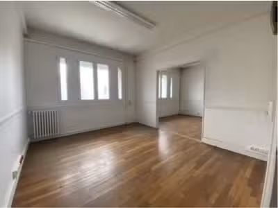 À louer bureaux 145m² R+1 au Havre Graville 