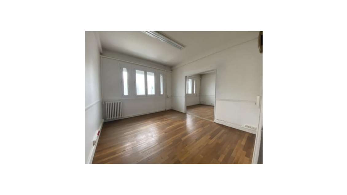À louer bureaux 145m² R+1 au Havre Graville 