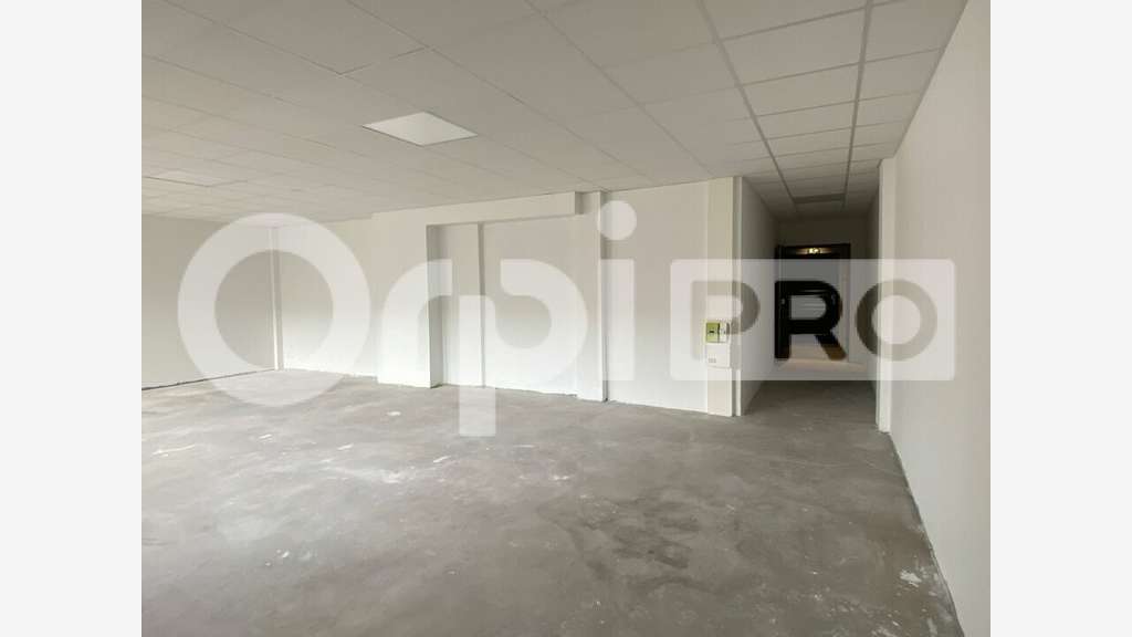 Bureau 60m² à louer Le Havre Halles centrales 