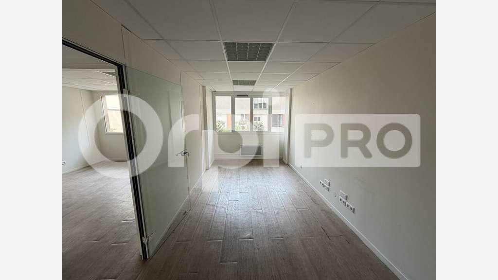 Local commercial bureaux de 117m² à louer le Havre