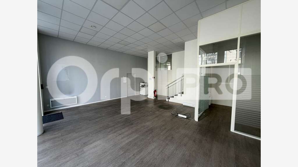 Local commercial bureaux de 117m² à louer le Havre