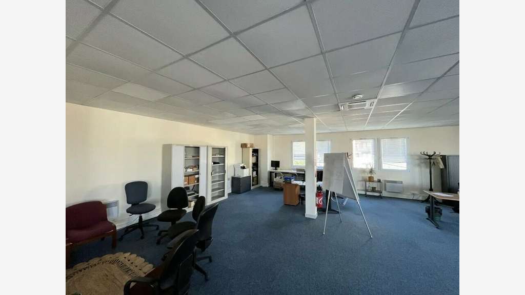 Bureaux 317m² à louer ou à vendre au Havre 