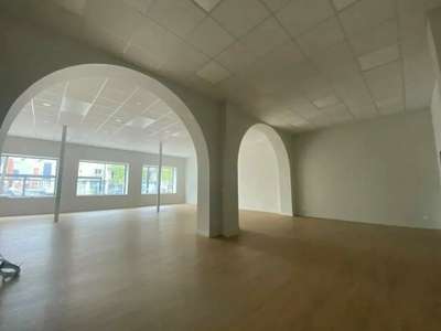 Bureaux de 287m² à louer en RDC au Havre (76)
