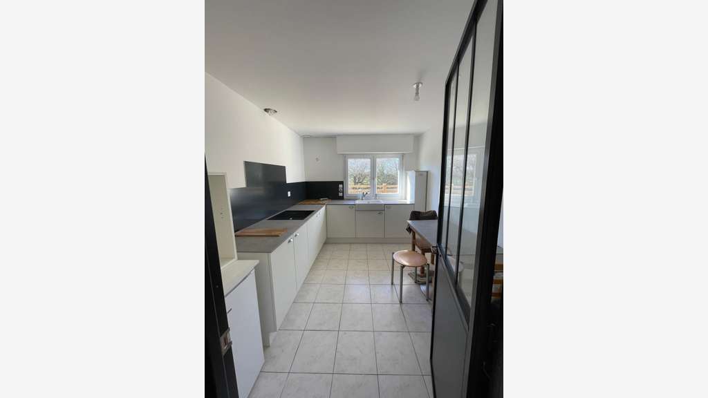 A louer bureaux de 97m² au 1er étage à Vannes Est