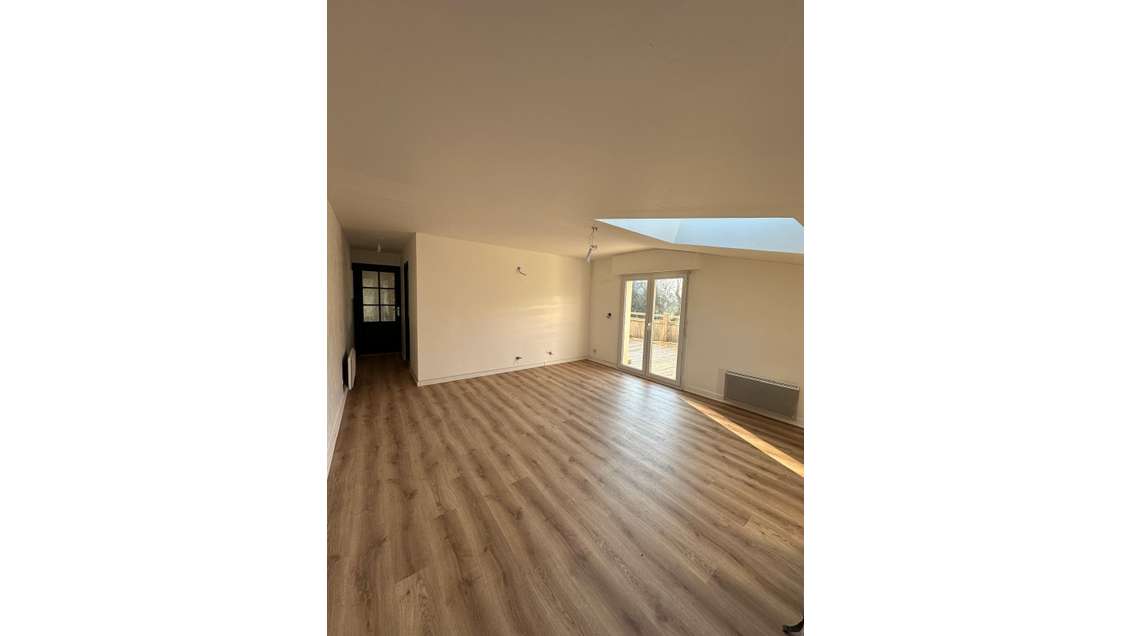 A louer bureaux de 97m² au 1er étage à Vannes Est