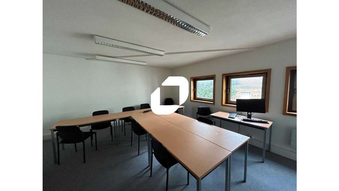 A louer Bureaux 92m² Le kremlin bicetre