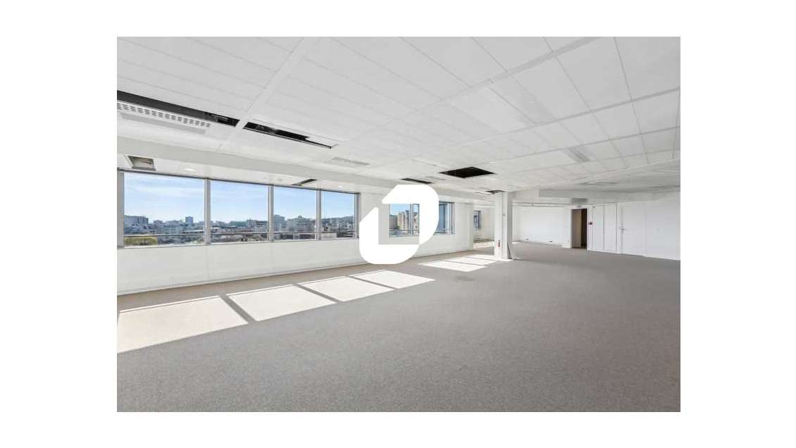 A louer Bureaux 643m² Le kremlin bicetre