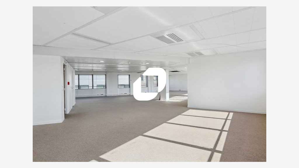 A louer Bureaux 643m² Le kremlin bicetre